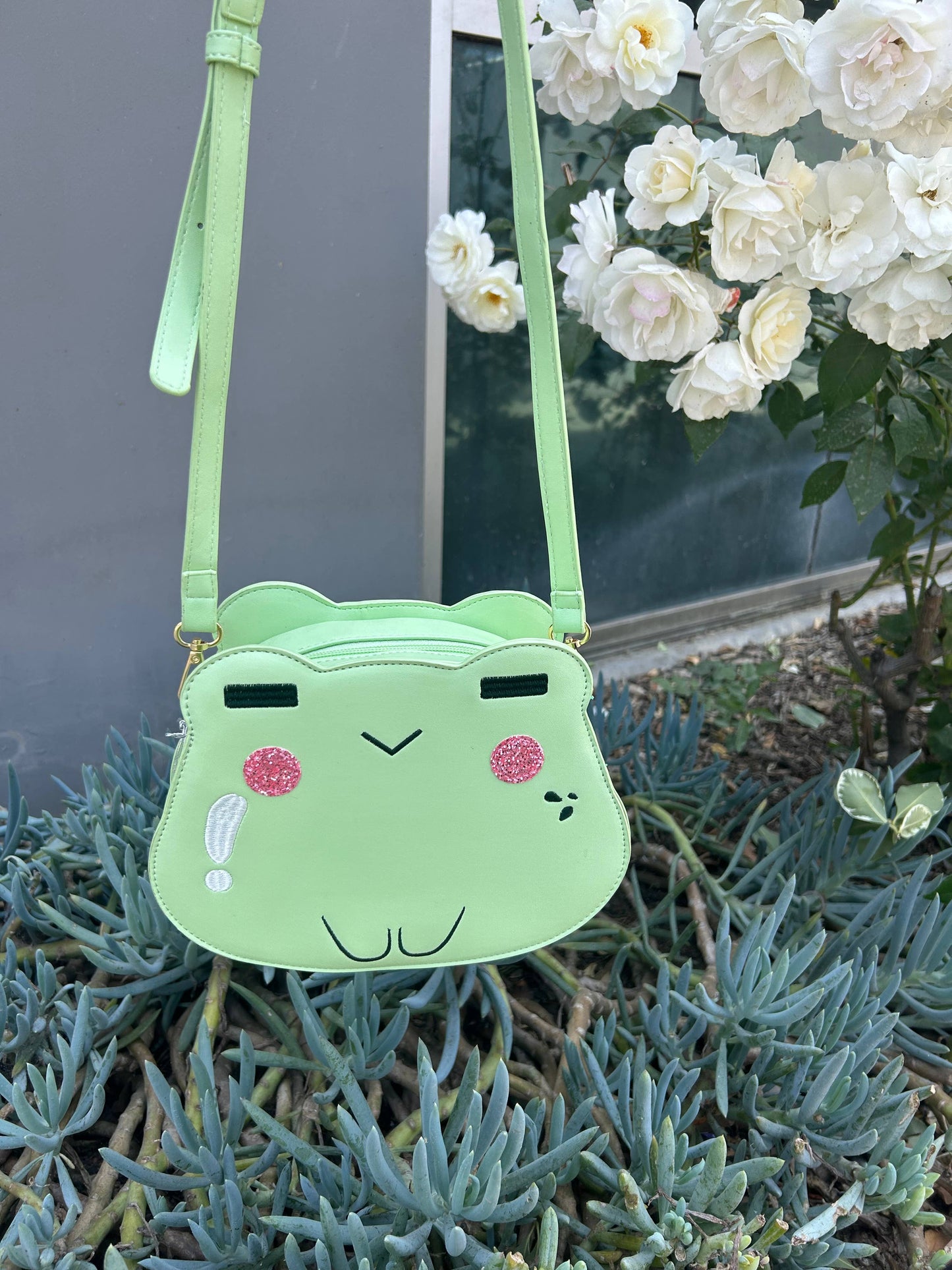 Handsome Frog Handbag