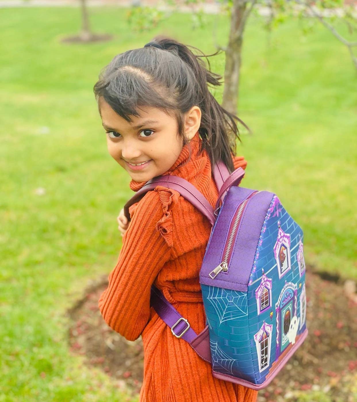 Halloween GLOW-IN-THE-DARK Haunted House Backpack 👻