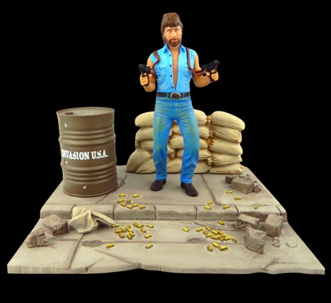 INVASION U.S.A. MATT HUNTER (CHUCK NORRIS) 7 INCH SCALE FIGURE DELUXE DIORAMA