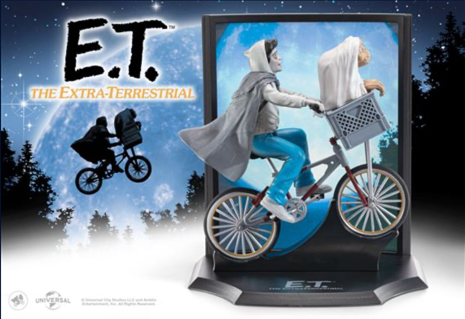 E.T. Toyllectible Treasures - Over The Moon - E.T. and Elliott