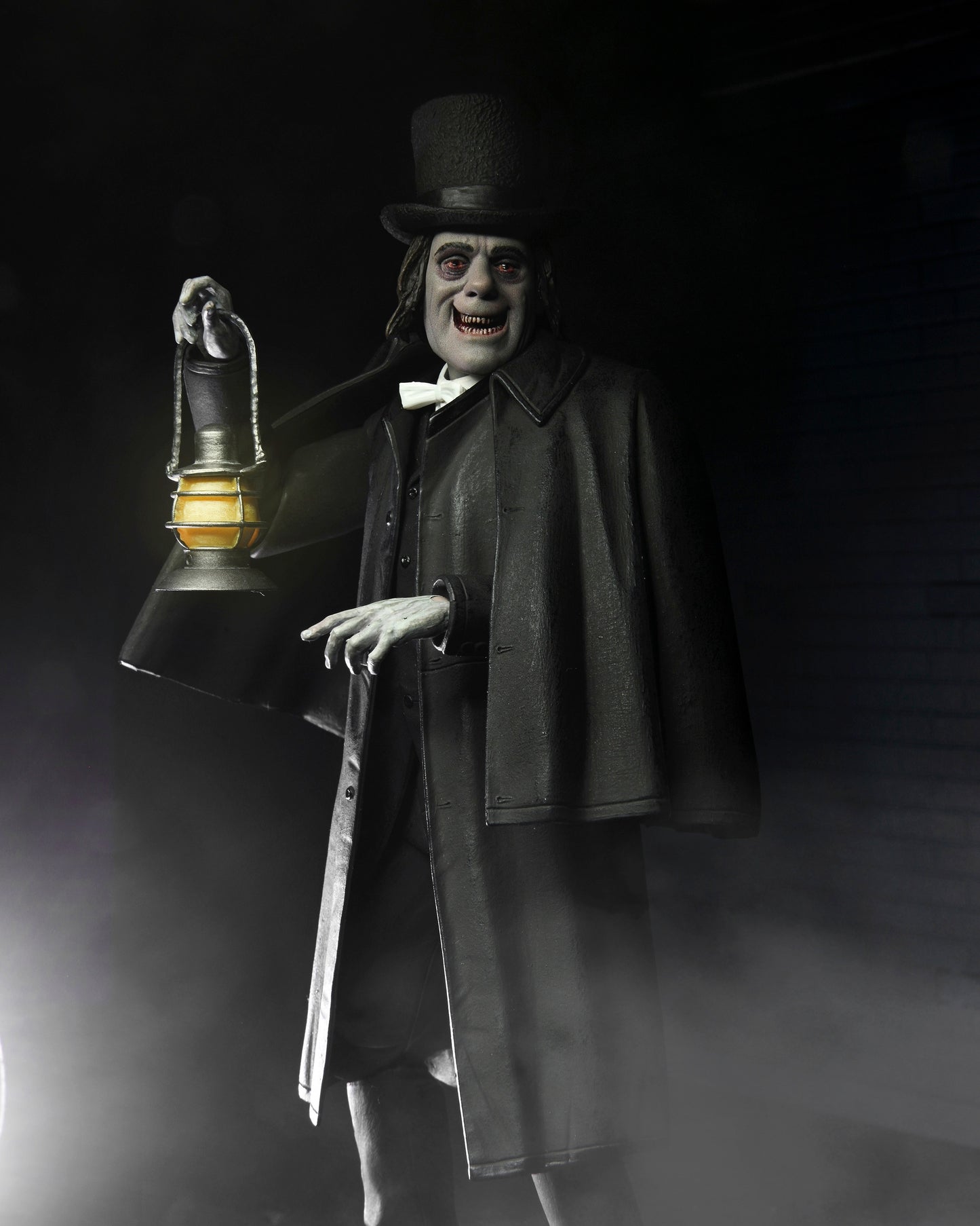 LONDON AFTER MIDNIGHT (1927) PROFESSOR EDWARD C. BURKE ULTIMATE 7 INCH SCALE ACTION FIGURE