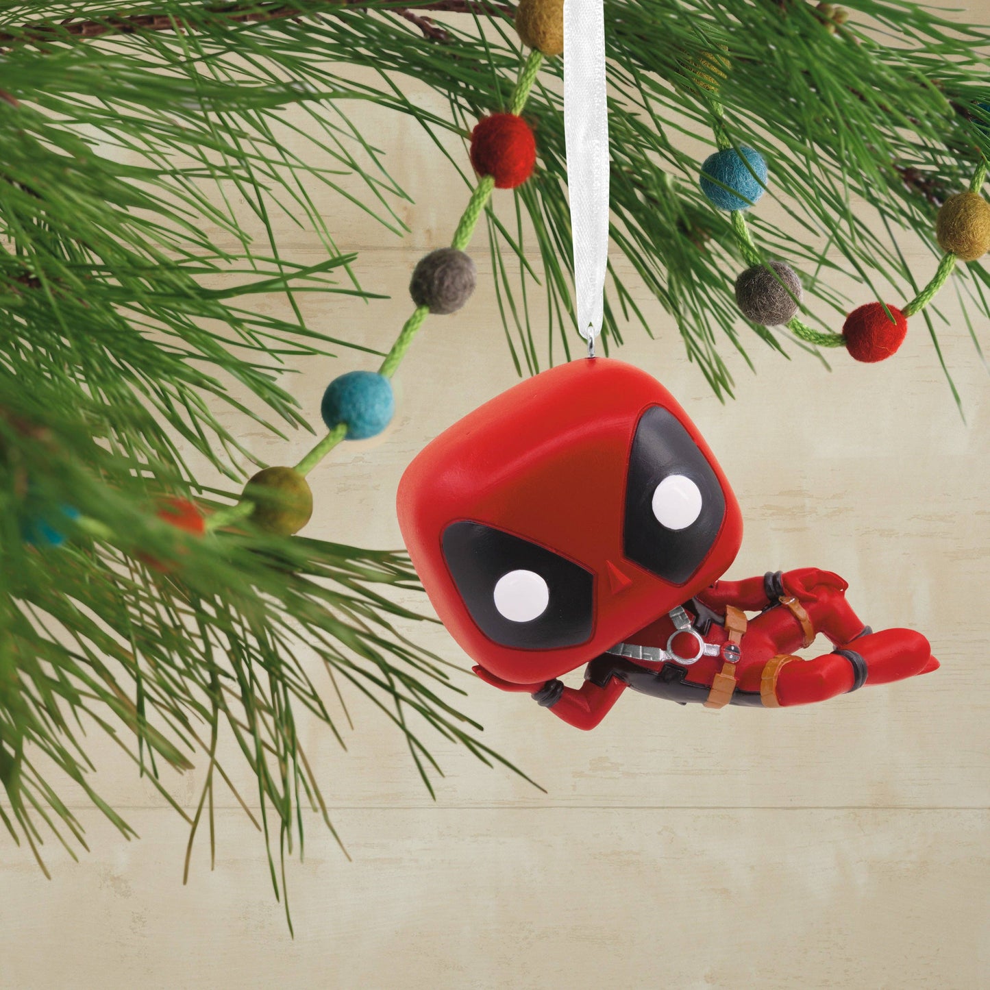 Collectable Funko Pop! Marvel- Deadpool Ornament