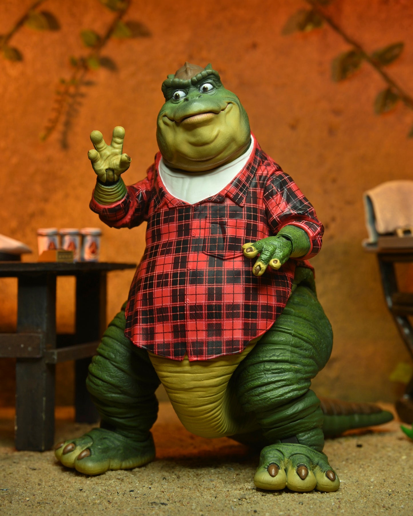 DINOSAURS EARL SINCLAIR ULTIMATE 7 INCH SCALE FIGURE