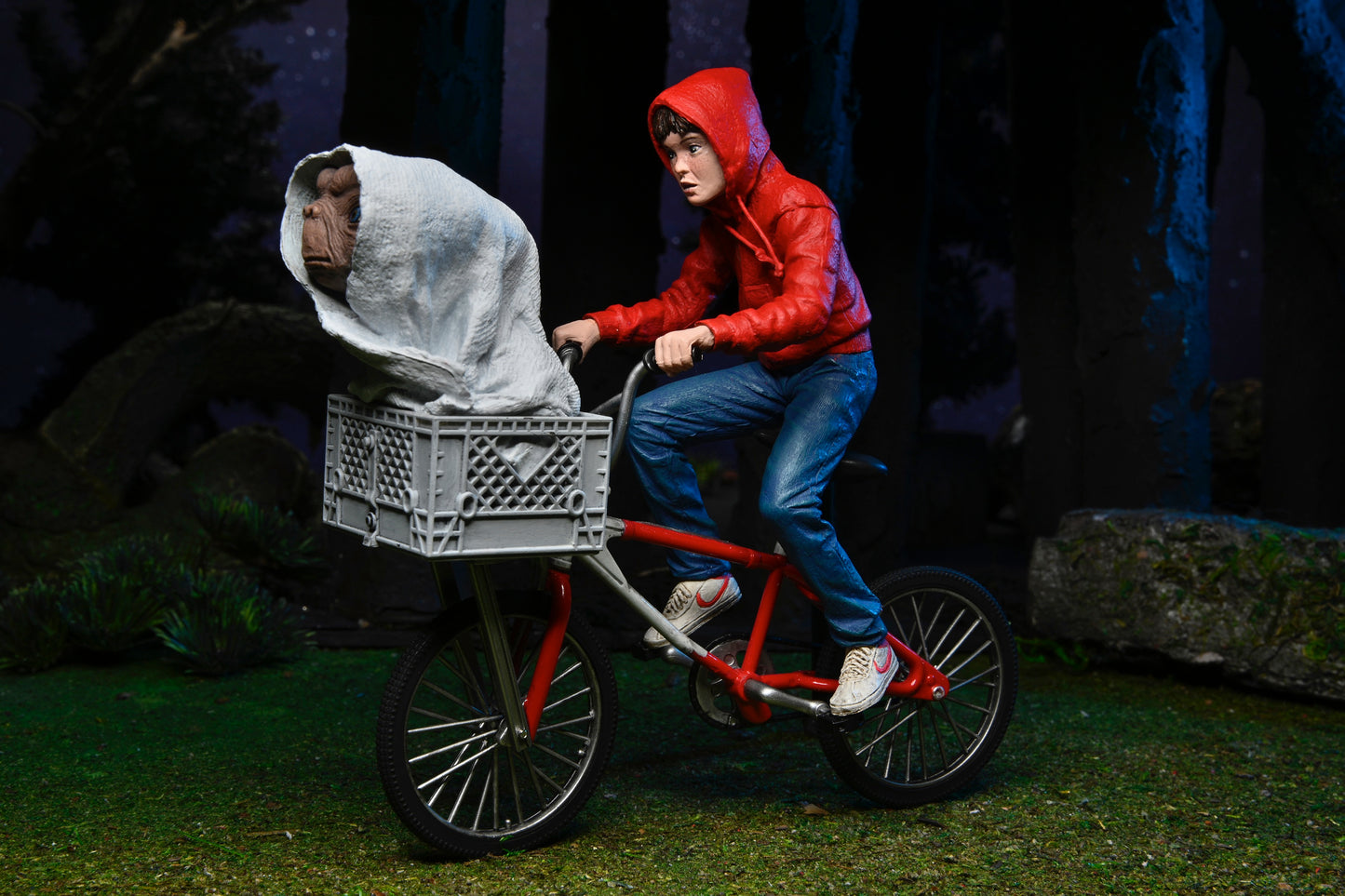 E.T. 40TH ANNIVERSARY ELLIOT AND E.T. ON BICYCLE 7 INCH SCALE ACTION FIGURE