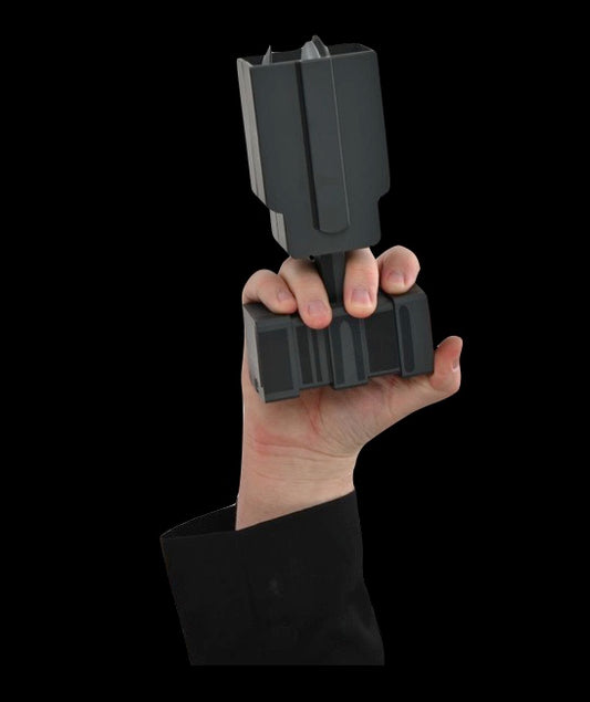 BATMAN (ANIMATED SERIES) BATMAN GRAPNEL PROP REPLICA