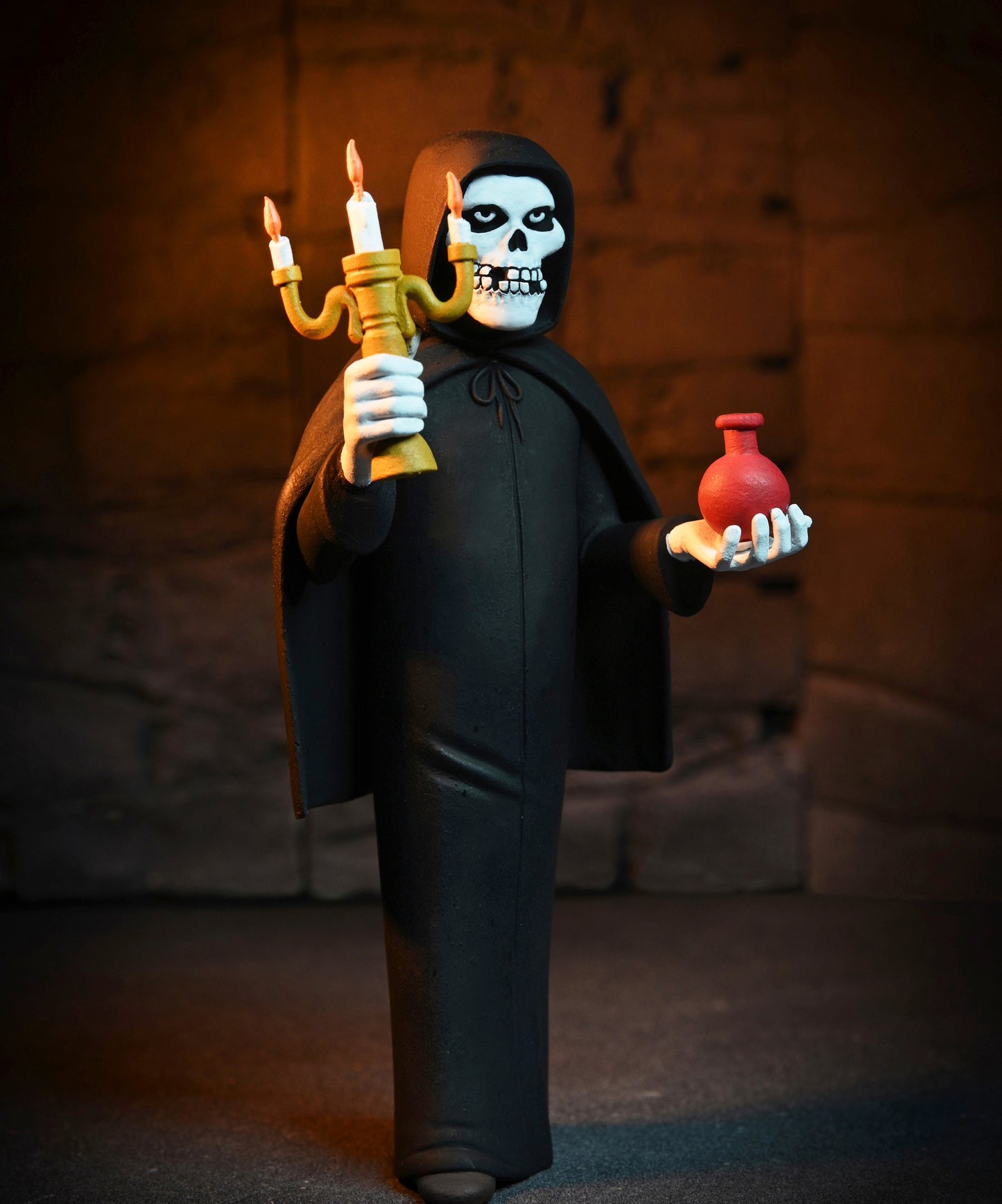 MISFITS THE FIEND (BLACK ROBE) TOONY TERRORS 6 INCH SCALE ACTION FIGURE