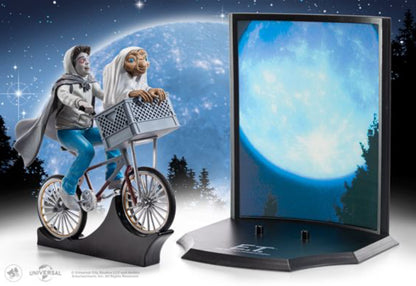 E.T. Toyllectible Treasures - Over The Moon - E.T. and Elliott
