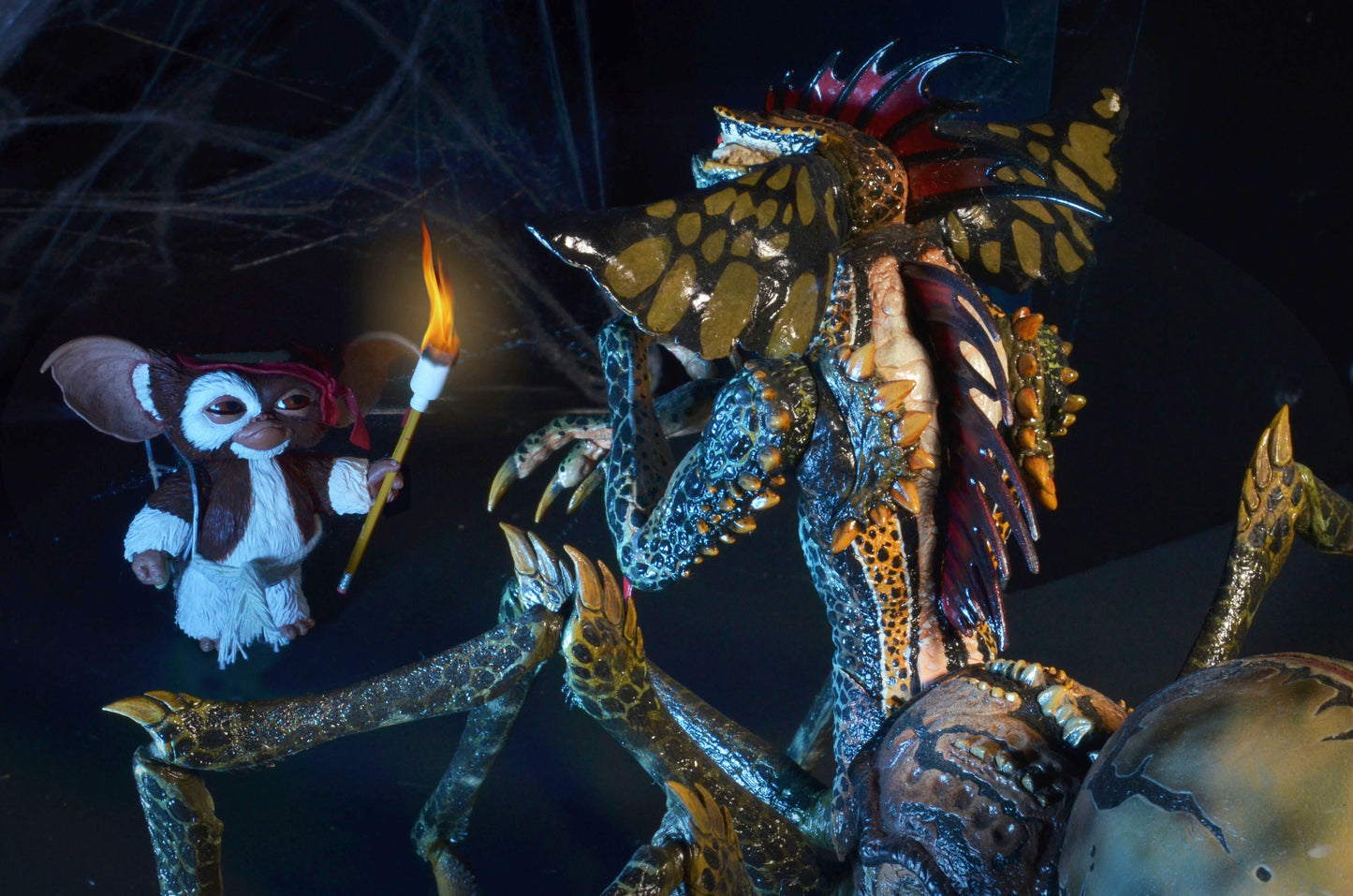NECA 10" Figure and Stand Gremlins 2: The New Batch Spider Gremlin
