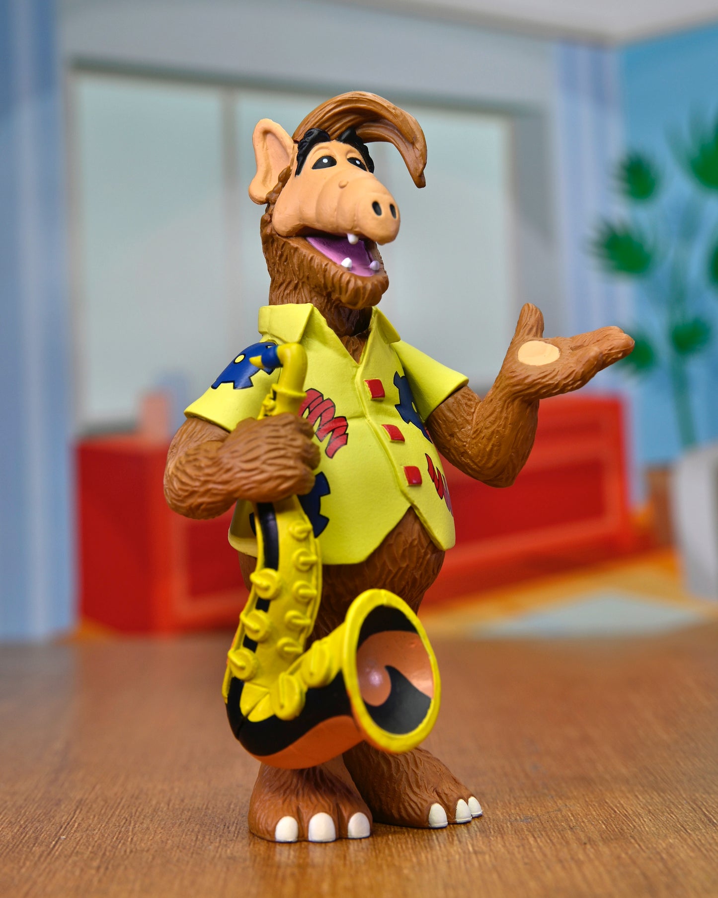 ALF (ALIEN LIFE FORM) WITH SAXOPHONE TOONY CLASSICS 6 INCH SCALE ACTION FIGURE