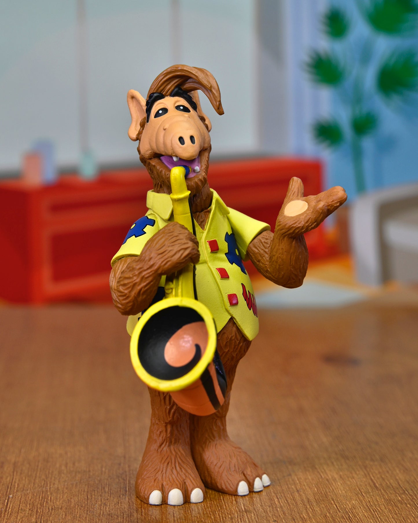 ALF (ALIEN LIFE FORM) WITH SAXOPHONE TOONY CLASSICS 6 INCH SCALE ACTION FIGURE
