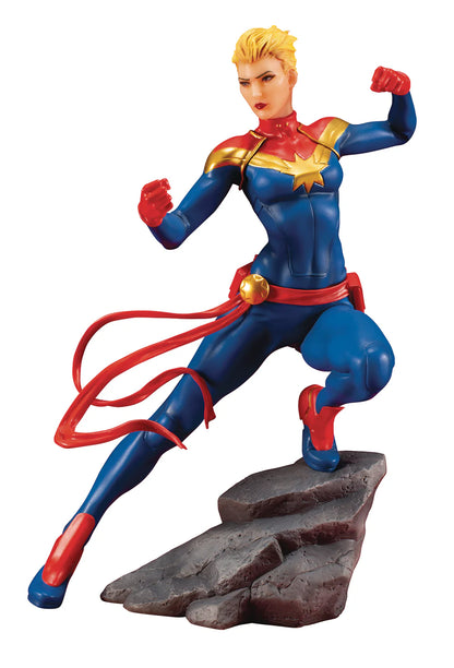 AVENGERS CAPTAIN MARVEL ARTFX+ STATUE (MARVEL COMIC SERIES)