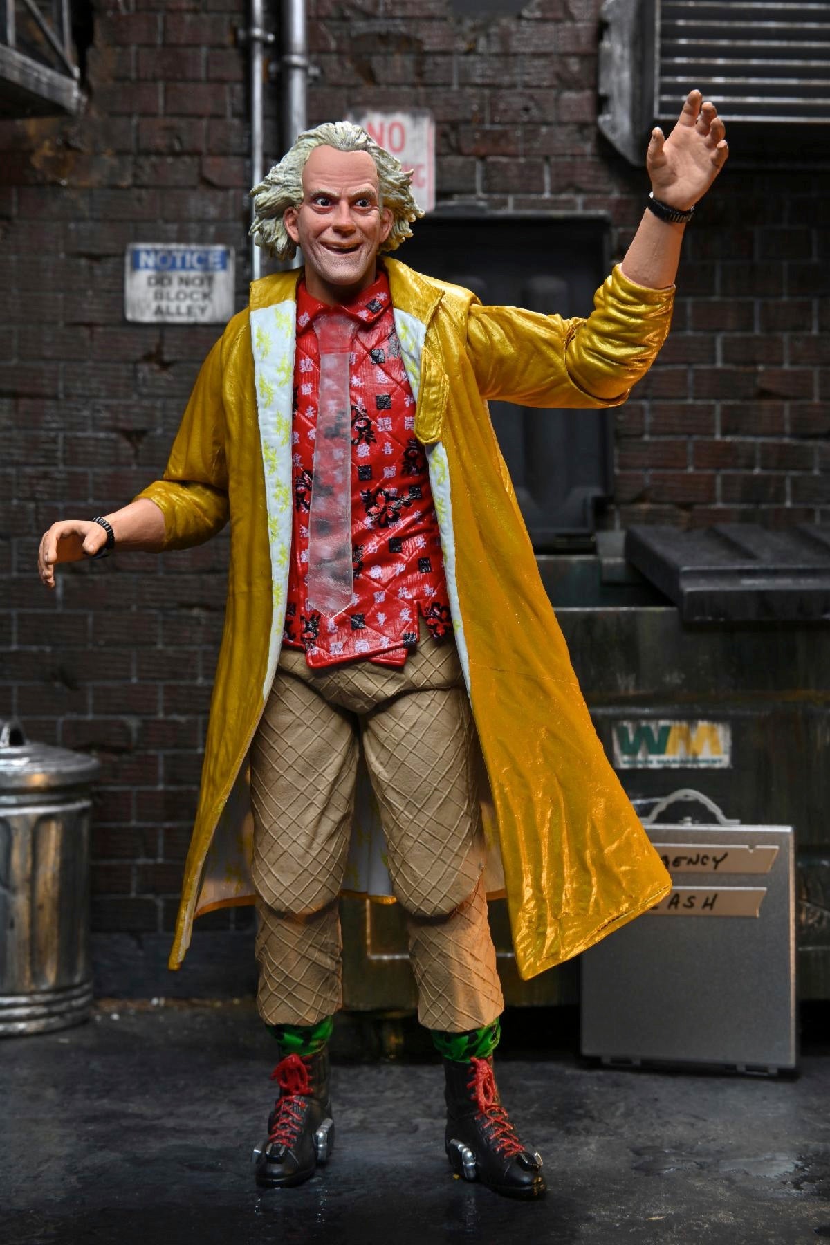 BACK TO THE FUTURE DOC BROWN PART 2 (2015) ULTIMATE 7 INCH SCALE ACTION FIGURE BTTF