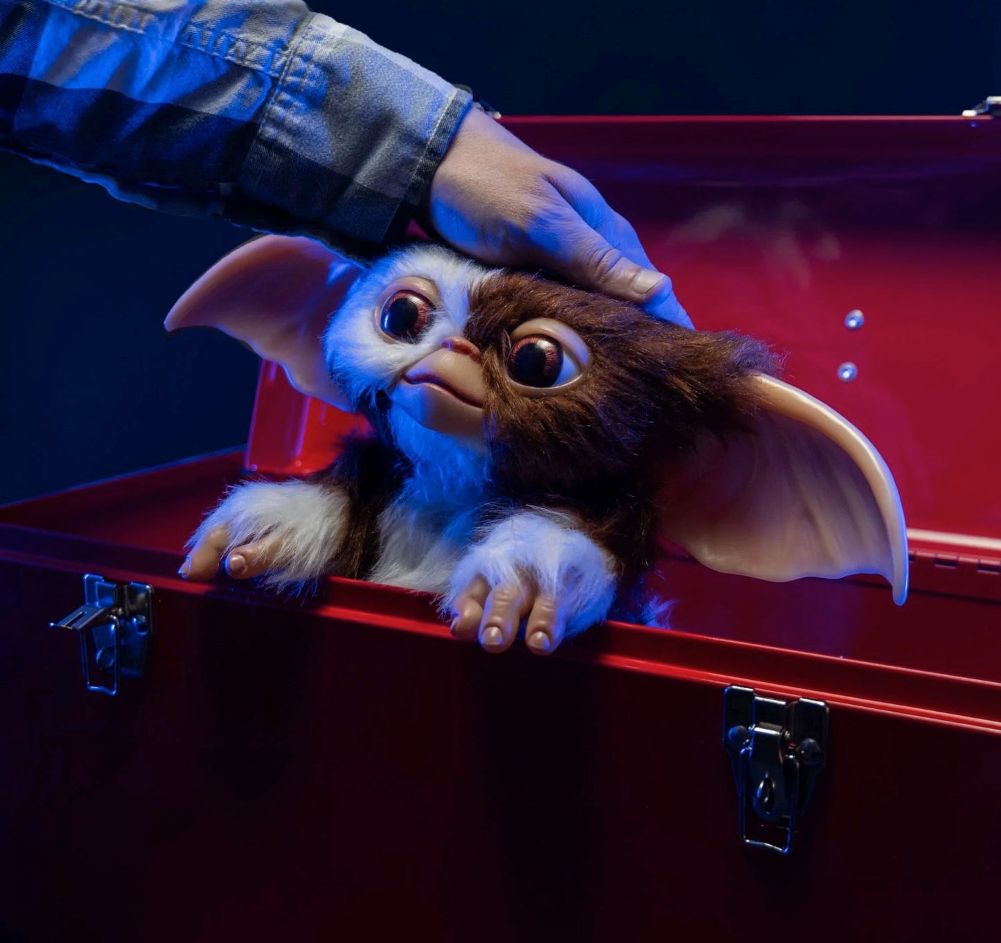 GREMLINS MOGWAI GIZMO 1:1 SCALE PROP - GREMLINS 2 THE NEW BATCH