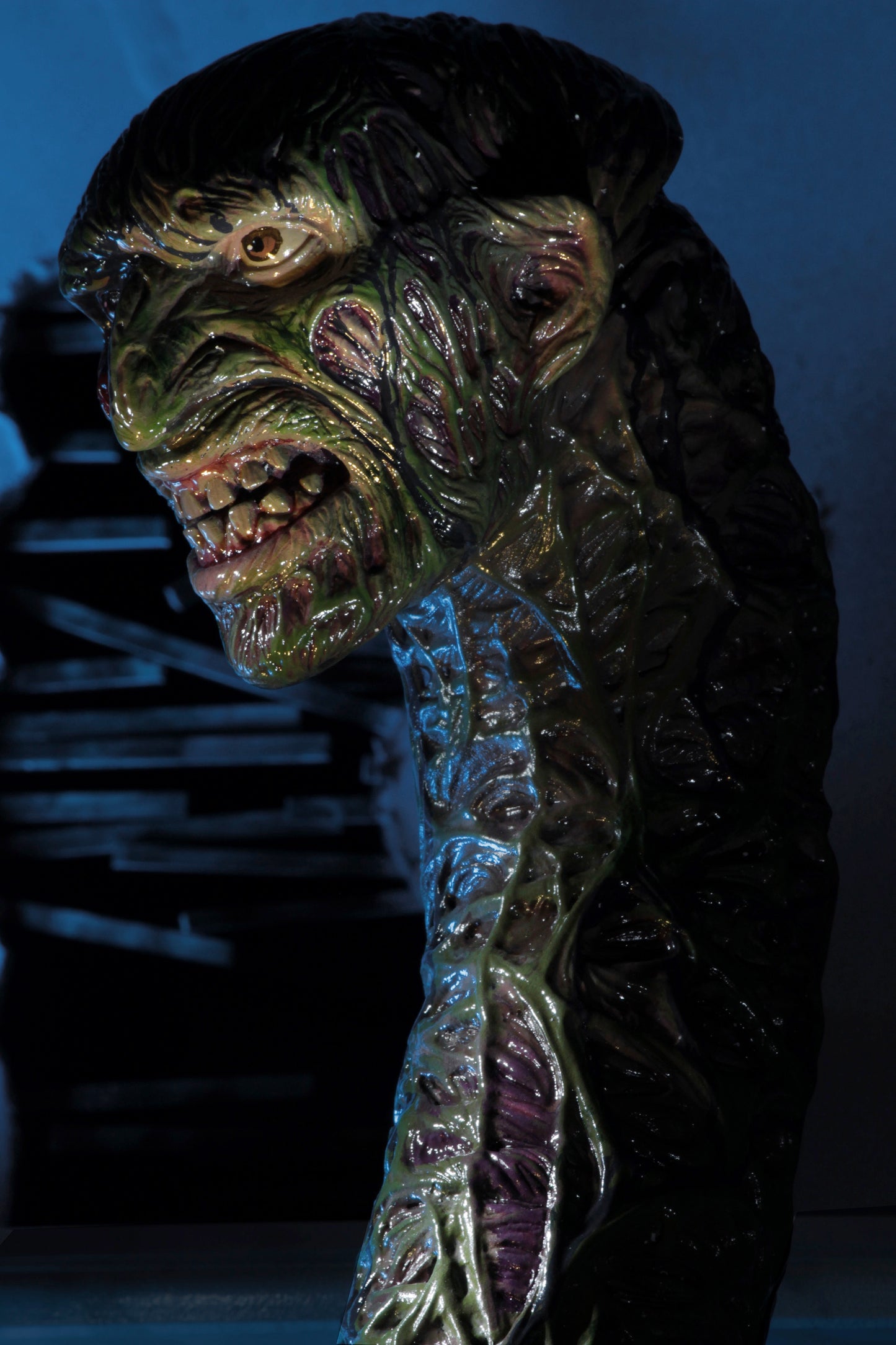 NIGHTMARE ON ELM STREET DELUXE ACCESSORY SET 7 INCH SCALE DIORAMA - FREDDY KRUEGER