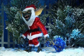 GREMLINS SANTA STRIPE AND GIZMO 7 INCH SCALE ACTION FIGURES